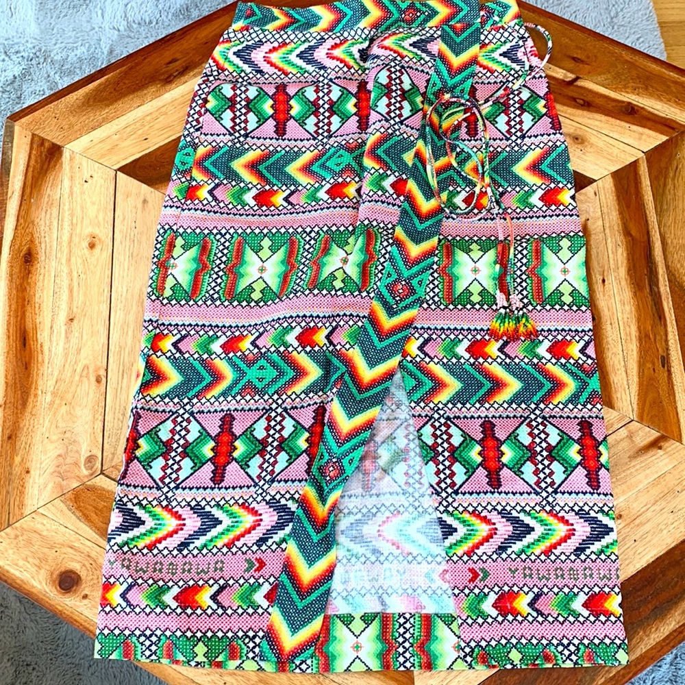 Item has sold. Farm Rio amulet wrap skirt NWOT